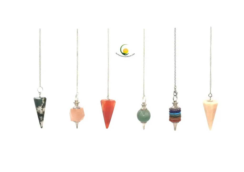 varios pendulos de minerales